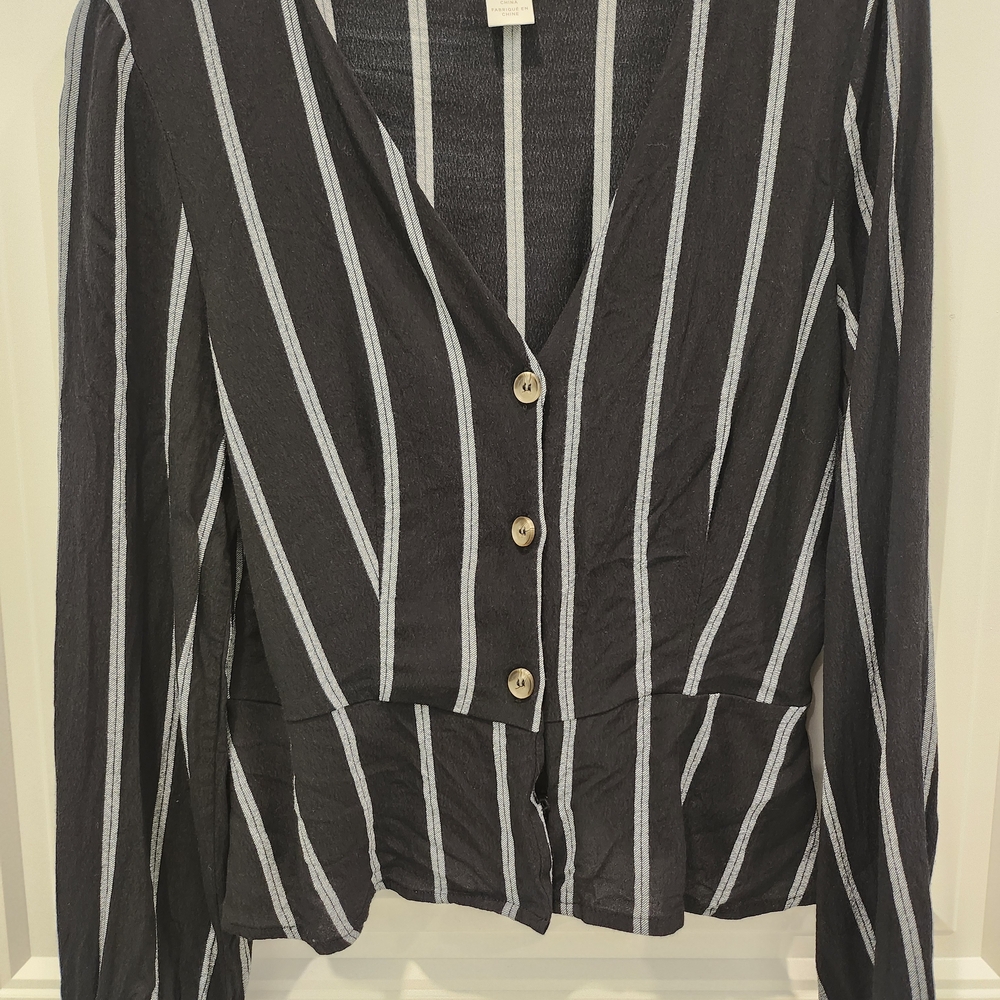 H&M Striped Black and White Button-Up Women's Top